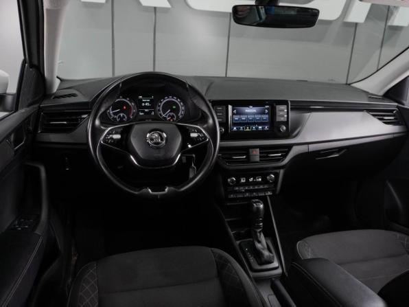 Skoda Rapid II с пробегом 2021 года, цена 1 665 000 рублей, 46691 км, лифтбек, Автокод Объявления