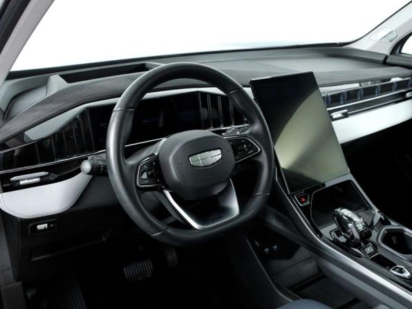 Geely Atlas II с пробегом 2024 года, цена 2 998 000 рублей, 42758 км, внедорожник, Автокод Объявления