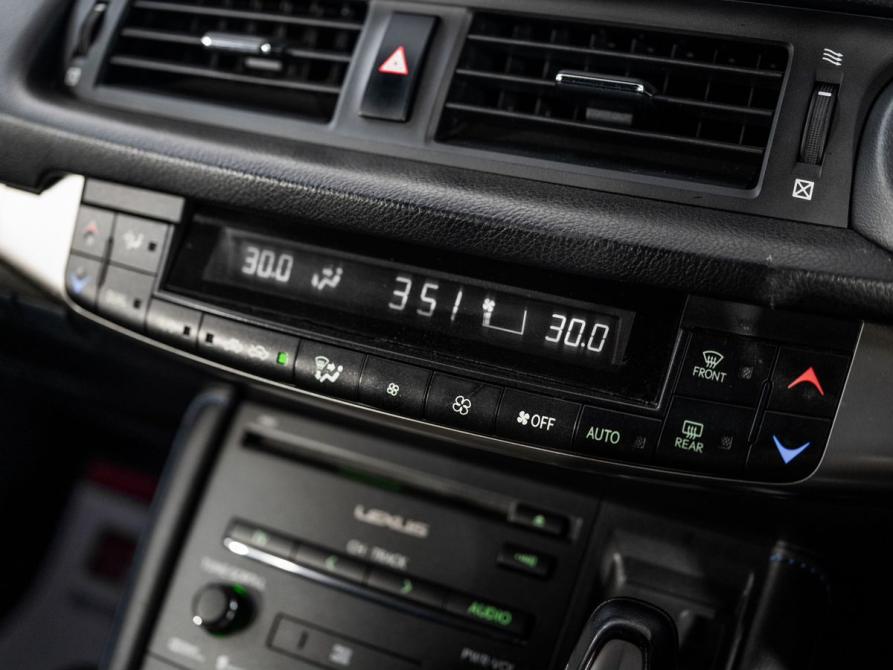 Lexus CT I Рестайлинг Иркутск  - изображение 15