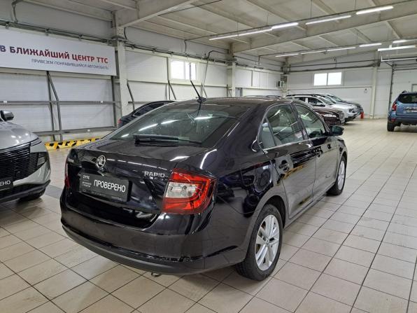 Skoda Rapid I Рестайлинг с пробегом 2018 года, цена 1 280 000 рублей, 90000 км, лифтбек, Автокод Объявления