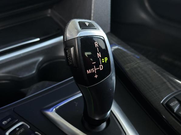 BMW 3 серии VI (F3x) Рестайлинг с пробегом 2015 года, цена 2 100 000 рублей, 160171 км, седан, Автокод Объявления