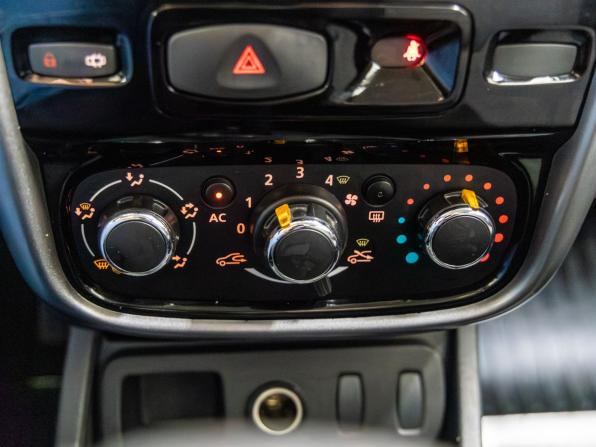 Renault Duster I с пробегом 2013 года, цена 945 000 рублей, 134266 км, внедорожник, Автокод Объявления