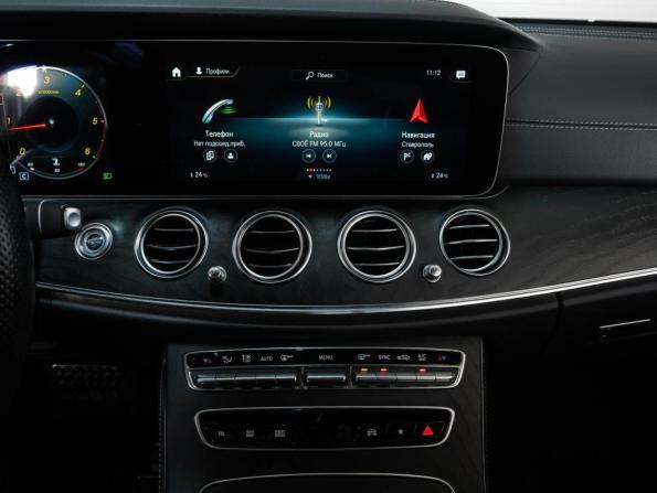 Mercedes-Benz E-Класс V (W213 S213 C238) Рестайлинг с пробегом 2021 года, цена 4 982 000 рублей, 52917 км, седан, Автокод Объявления