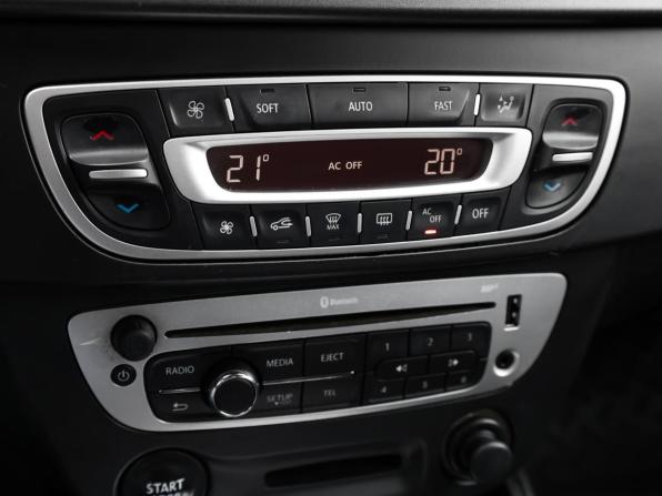 Renault Megane III Рестайлинг с пробегом 2014 года, цена 798 000 рублей, 108549 км, хэтчбек, Автокод Объявления