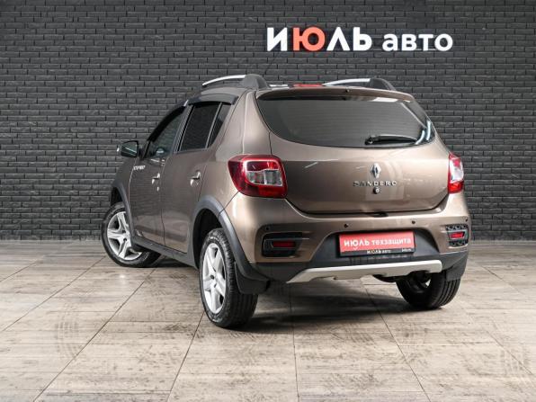 Renault Sandero II Рестайлинг с пробегом 2020 года, цена 1 240 000 рублей, 176187 км, хэтчбек, Автокод Объявления