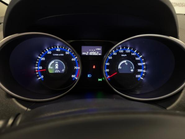Hyundai ix35 I Рестайлинг с пробегом 2014 года, цена 1 099 000 рублей, 218950 км, внедорожник, Автокод Объявления