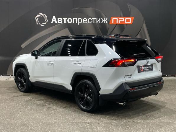 Toyota RAV4 V (XA50) с пробегом 2022 года, цена 3 630 000 рублей, 48800 км, внедорожник, Автокод Объявления