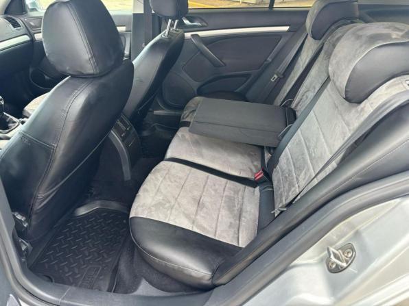 Skoda Octavia II (A5) Рестайлинг с пробегом 2012 года, цена 702 500 рублей, 207000 км, лифтбек, Автокод Объявления