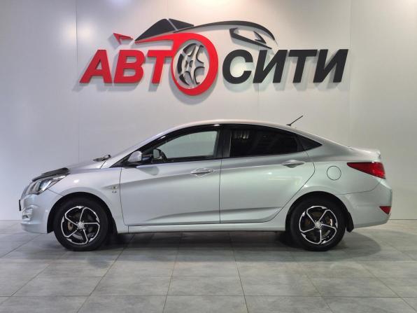 Hyundai Solaris I Рестайлинг с пробегом 2016 года, цена 950 000 рублей, 140161 км, седан, Автокод Объявления