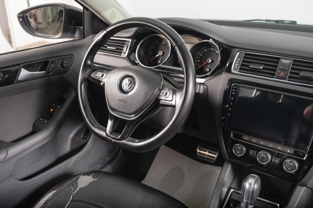 Volkswagen Jetta VI Рестайлинг Томск  - изображение 9