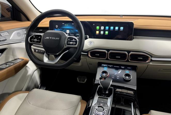 JETOUR X70+ I с пробегом 2024 года, цена 2 375 000 рублей, 15277 км, внедорожник, Автокод Объявления