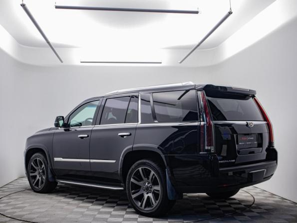 Cadillac Escalade IV с пробегом 2018 года, цена 4 790 000 рублей, 161610 км, внедорожник, Автокод Объявления
