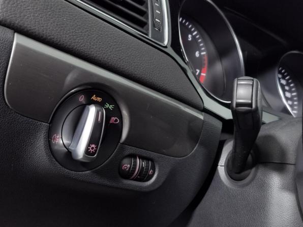 Volkswagen Jetta VI Рестайлинг с пробегом 2016 года, цена 1 106 000 рублей, 198049 км, седан, Автокод Объявления