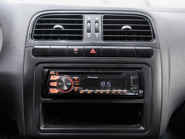 Volkswagen Polo V Рестайлинг с пробегом 2016 года, цена 822 000 рублей, 160000 км, седан, Автокод Объявления