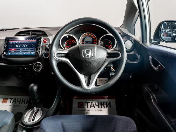 Honda Fit II с пробегом 2010 года, цена 950 000 рублей, 131254 км, хэтчбек, Автокод Объявления