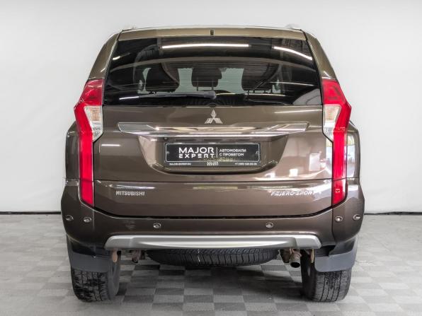 Mitsubishi Pajero Sport III с пробегом 2017 года, цена 3 100 000 рублей, 107178 км, внедорожник, Автокод Объявления