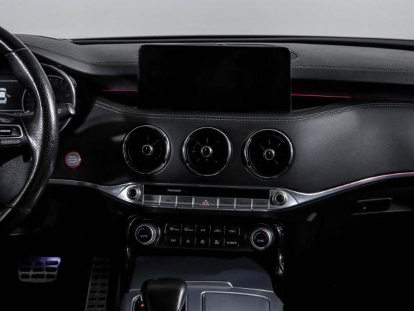 Kia Stinger I Рестайлинг с пробегом 2021 года, цена 2 699 000 рублей, 888888 км, лифтбек, Автокод Объявления