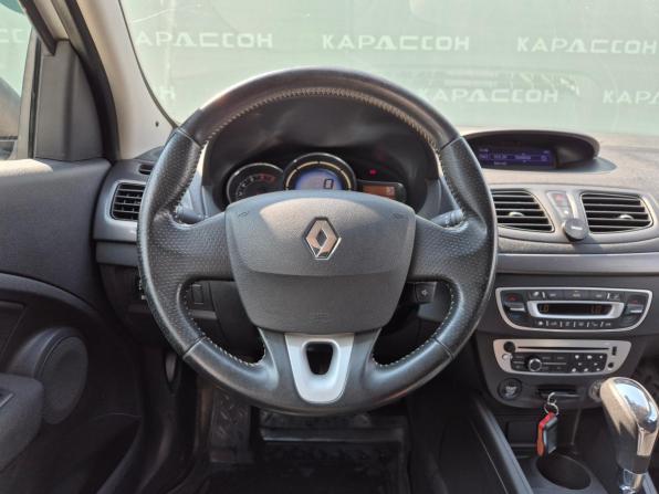 Renault Megane III Рестайлинг с пробегом 2013 года, цена 770 000 рублей, 134971 км, хэтчбек, Автокод Объявления