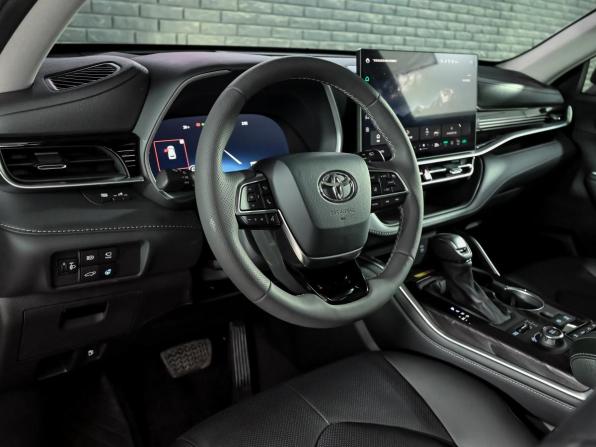 Toyota Highlander IV (XU70) с пробегом 2025 года, цена 5 250 000 рублей, 51 км, внедорожник, Автокод Объявления