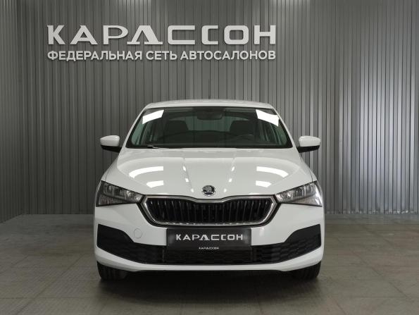 Skoda Rapid II с пробегом 2022 года, цена 1 592 000 рублей, 63580 км, лифтбек, Автокод Объявления