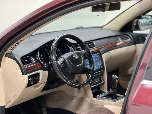 Skoda Superb II с пробегом 2008 года, цена 750 000 рублей, 210000 км, лифтбек, Автокод Объявления