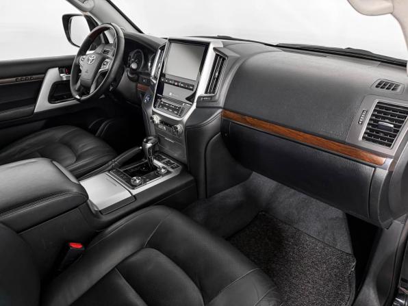 Toyota Land Cruiser 200 Series Рестайлинг 2 с пробегом 2016 года, цена 4 650 000 рублей, 220381 км, внедорожник, Автокод Объявления