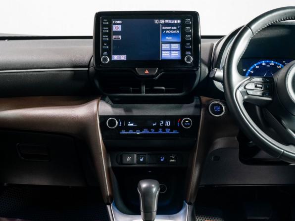 Toyota Yaris Cross с пробегом 2020 года, цена 1 735 000 рублей, 62500 км, внедорожник, Автокод Объявления