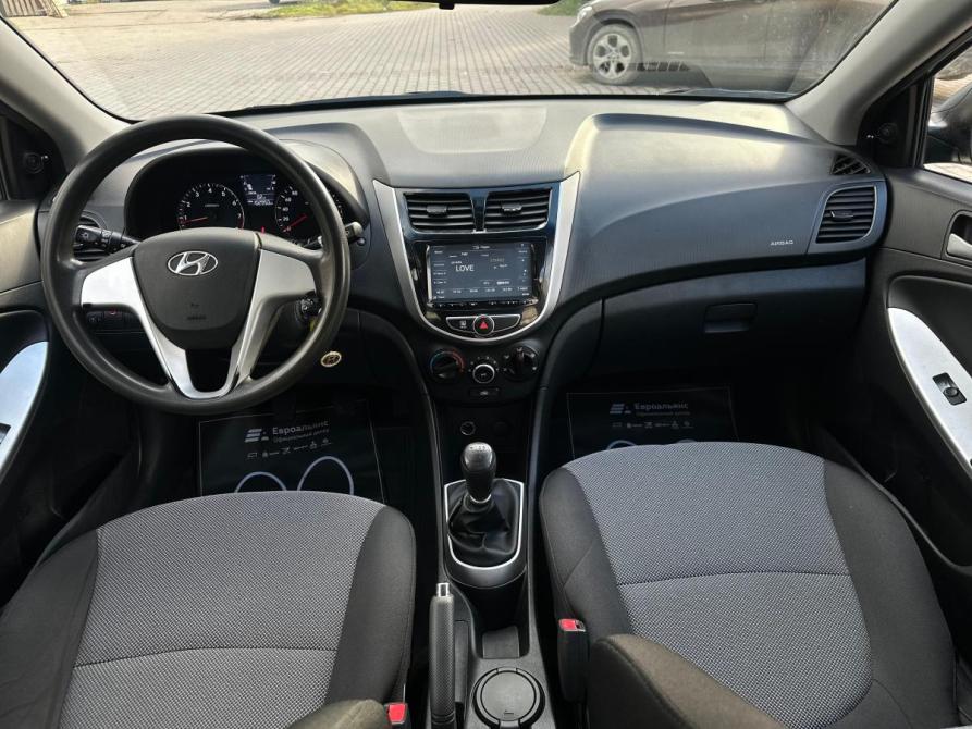 Hyundai Solaris I Великий Новгород  - изображение 8