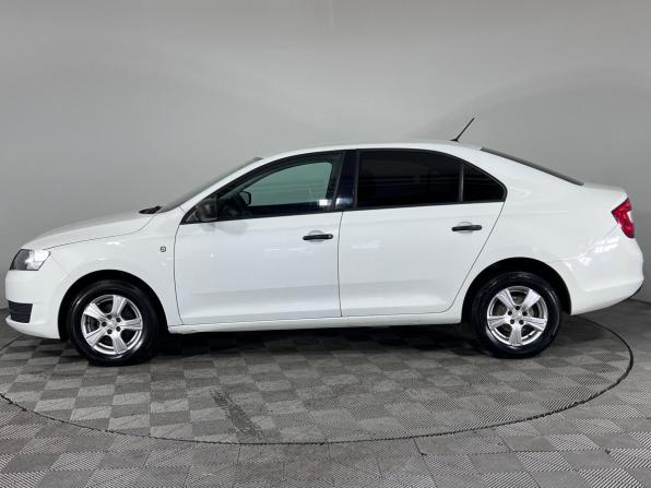 Skoda Rapid I с пробегом 2016 года, цена 1 045 000 рублей, 107609 км, лифтбек, Автокод Объявления