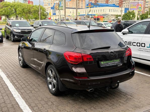 Opel Astra J с пробегом 2011 года, цена 681 000 рублей, 269042 км, универсал, Автокод Объявления