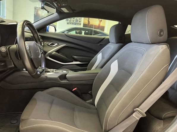 Chevrolet Camaro VI Рестайлинг с пробегом 2019 года, цена 3 200 000 рублей, 46637 км, купе, Автокод Объявления