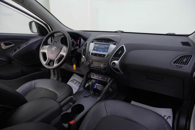 Hyundai ix35 I Рестайлинг с пробегом 2013 года, цена 859 000 рублей, 131986 км, внедорожник, Автокод Объявления