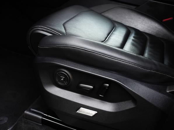 Volkswagen Touareg III с пробегом 2018 года, цена 3 730 000 рублей, 210815 км, внедорожник, Автокод Объявления