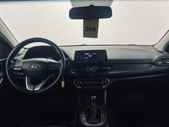 Hyundai i30 III Рестайлинг 2 с пробегом 2023 года, цена 1 690 000 рублей, 137500 км, универсал, Автокод Объявления