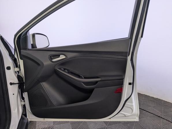 Ford Focus III Рестайлинг с пробегом 2018 года, цена 1 250 000 рублей, 44505 км, хэтчбек, Автокод Объявления