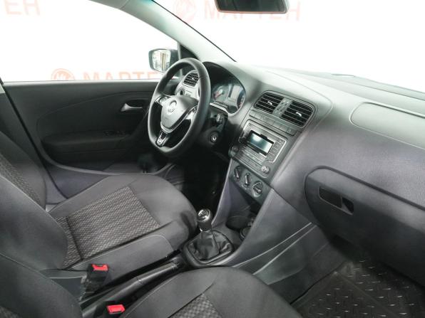 Volkswagen Polo V Рестайлинг с пробегом 2017 года, цена 872 000 рублей, 184223 км, седан, Автокод Объявления