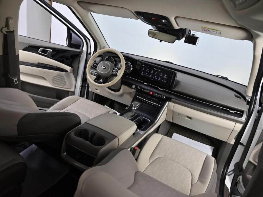 Kia Carnival IV Москва  - изображение 12