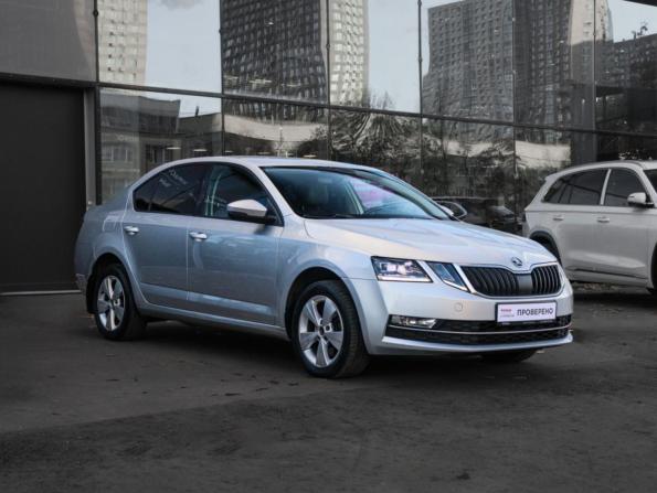 Skoda Octavia III (A7) Рестайлинг с пробегом 2018 года, цена 2 000 000 рублей, 84700 км, лифтбек, Автокод Объявления