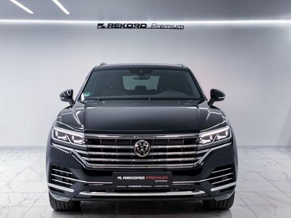 Volkswagen Touareg III с пробегом 2019 года, цена 5 550 000 рублей, 107633 км, внедорожник, Автокод Объявления