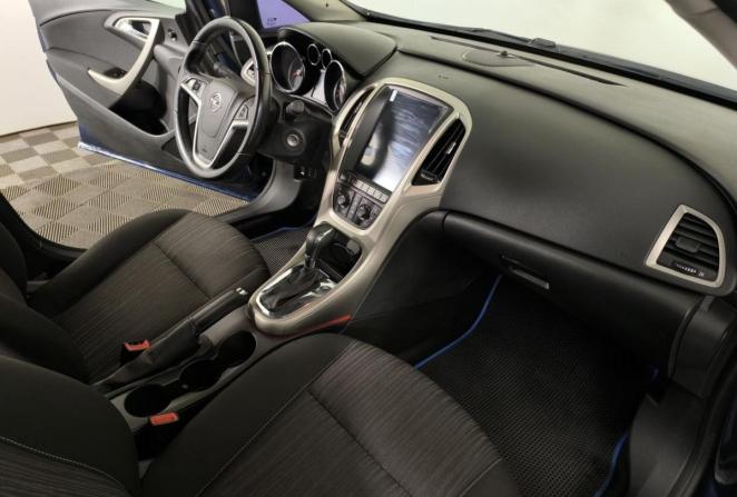Opel Astra H Рестайлинг с пробегом 2010 года, цена 665 000 рублей, 154524 км, хэтчбек, Автокод Объявления