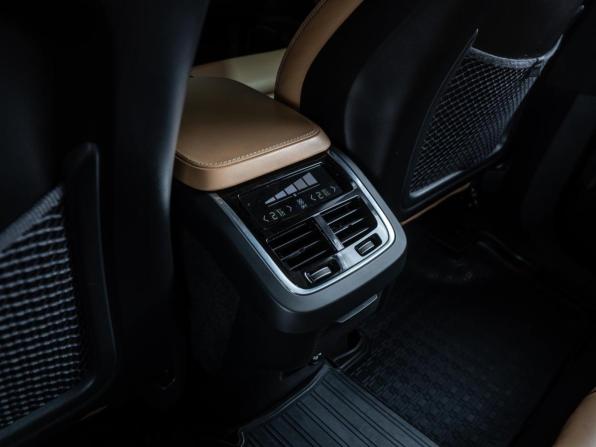 Volvo XC90 II с пробегом 2015 года, цена 3 149 000 рублей, 155940 км, внедорожник, Автокод Объявления
