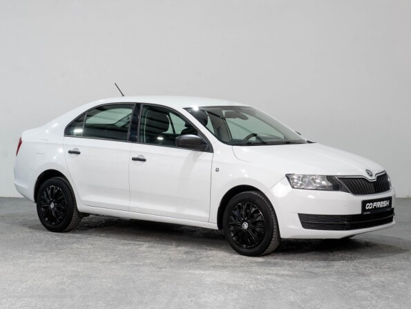 Skoda Rapid I с пробегом 2016 года, цена 749 000 рублей, 180960 км, лифтбек, Автокод Объявления