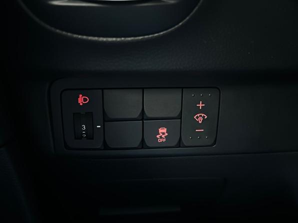 Kia Soul II Рестайлинг с пробегом 2018 года, цена 1 625 000 рублей, 23530 км, хэтчбек, Автокод Объявления