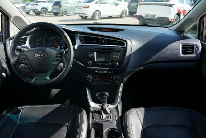 Kia Ceed II Рестайлинг с пробегом 2017 года, цена 1 850 000 рублей, 38800 км, хэтчбек, Автокод Объявления