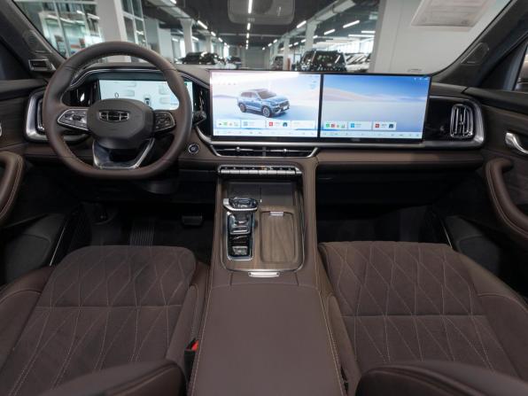 Geely Monjaro I Рестайлинг 2 с пробегом 2025 года, цена 4 250 000 рублей, 50 км, внедорожник, Автокод Объявления