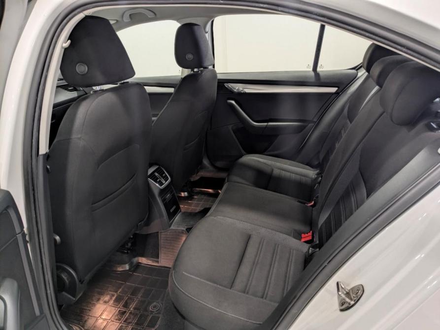 Skoda Octavia III (A7) Рестайлинг Москва  - изображение 5