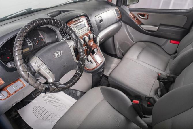 Hyundai Grand Starex I с пробегом 2012 года, цена 1 849 000 рублей, 103200 км, фургон, Автокод Объявления