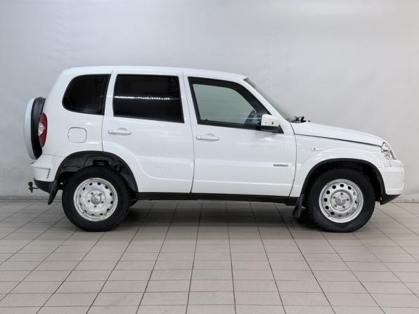 Chevrolet Niva I Рестайлинг с пробегом 2018 года, цена 650 000 рублей, 142226 км, внедорожник, Автокод Объявления