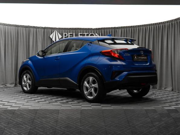 Toyota C-HR I с пробегом 2019 года, цена 2 720 000 рублей, 28500 км, внедорожник, Автокод Объявления