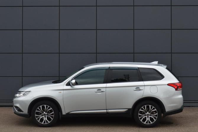 Mitsubishi Outlander III Рестайлинг 3 с пробегом 2019 года, цена 1 920 000 рублей, 95004 км, внедорожник, Автокод Объявления